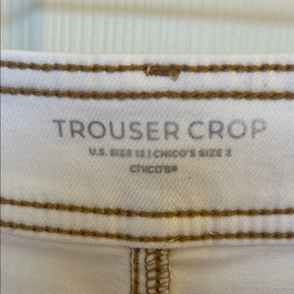 Chico's Off White Wide Leg Ankle Cropped Jeans - Picture 7 of 9